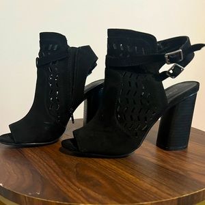 Madden girl peep-toe block heel